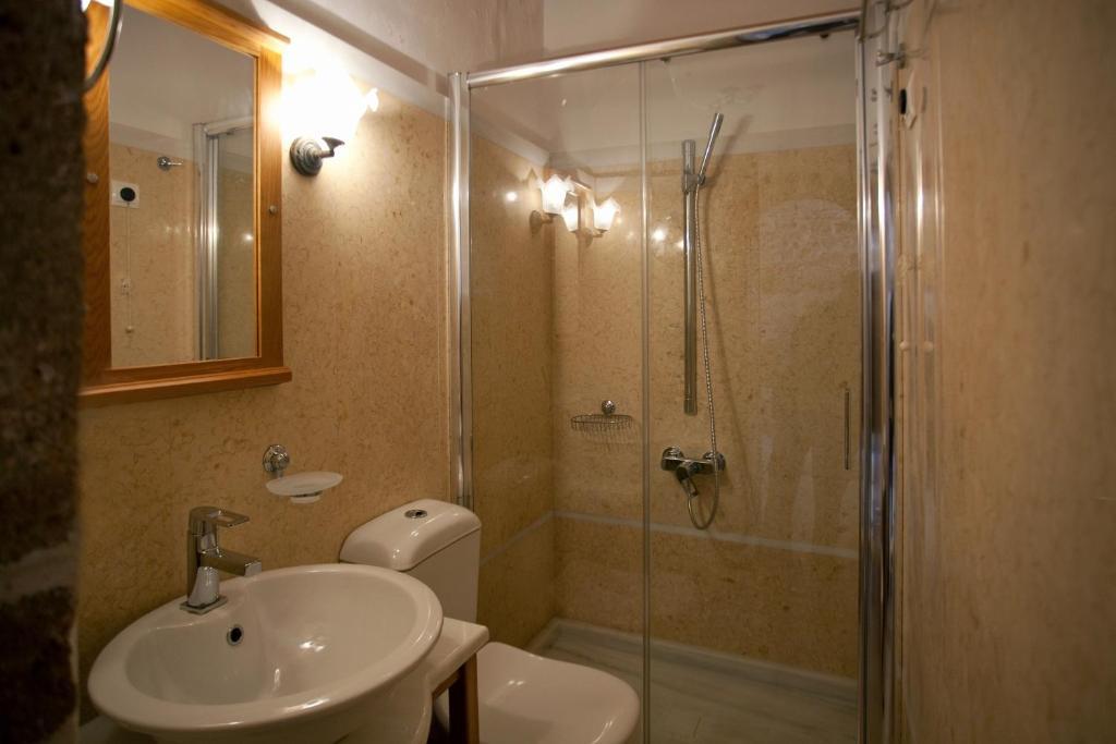 Likinia Hotel モネンバシア 部屋 写真